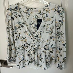 A&F NWT floral blouse small